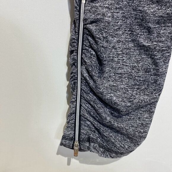 Tangerine Women's Charcoal Heather Ruched Side Zip Cropped Leggings Size Large - Picture 3 of 9